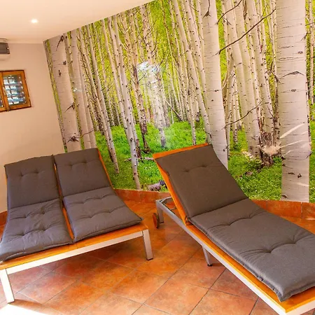 Andy's With Hottub & Sauna Podbocje