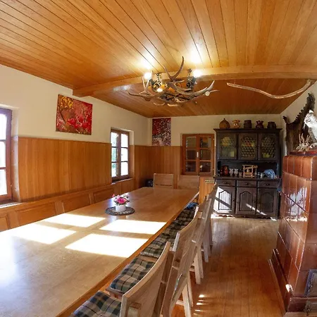 펜션 Andy's With Hottub & Sauna