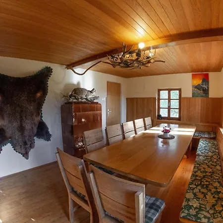 Andy's With Hottub & Sauna