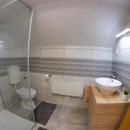 Semesterbostad Andy's With Hottub & Sauna