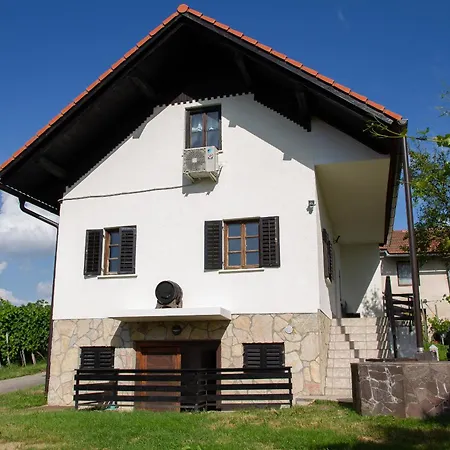 Andy's With Hottub & Sauna 펜션 Podbocje