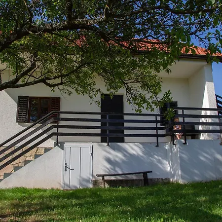 Andy's With Hottub & Sauna Semesterbostad Podbocje