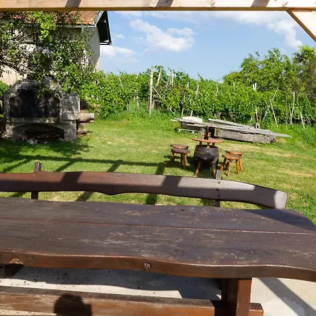 펜션 Andy's With Hottub & Sauna *