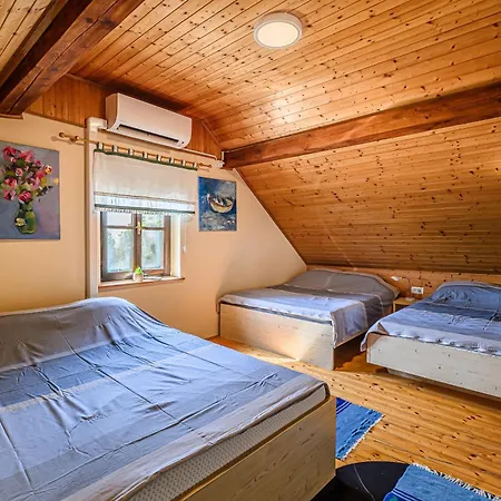 Andy's With Hottub & Sauna * Podbocje