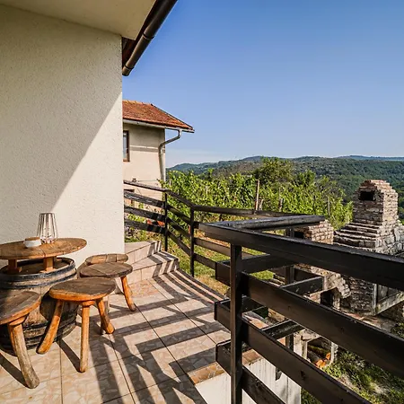 Holiday home Andy's With Hottub & Sauna Podbocje