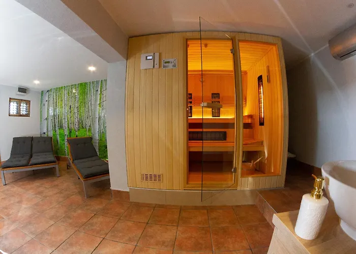 別荘 Andy's With Hottub & Sauna Podbocje