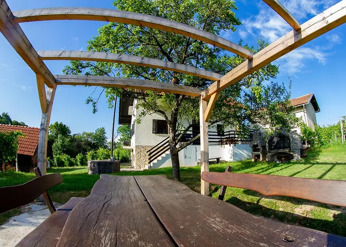 Andy's With Hottub & Sauna * Podbocje