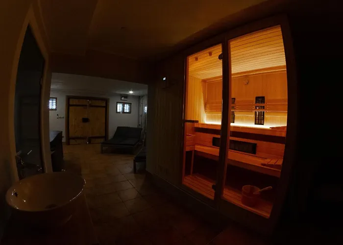 Andy's With Hottub & Sauna Podbocje