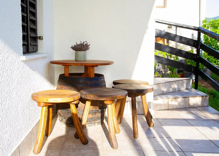 Andy's With Hottub & Sauna Podbocje